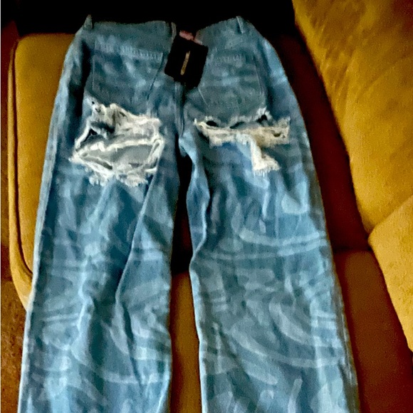 Pretty little things jeans and top - Picture 4 of 5
